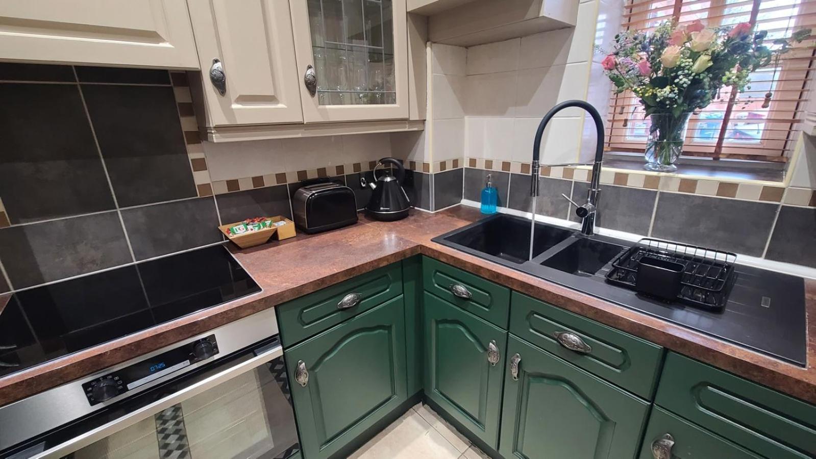 Samuels' A Duplex Apartment By Spires Accommodation In Lichfield City Centre Екстериор снимка