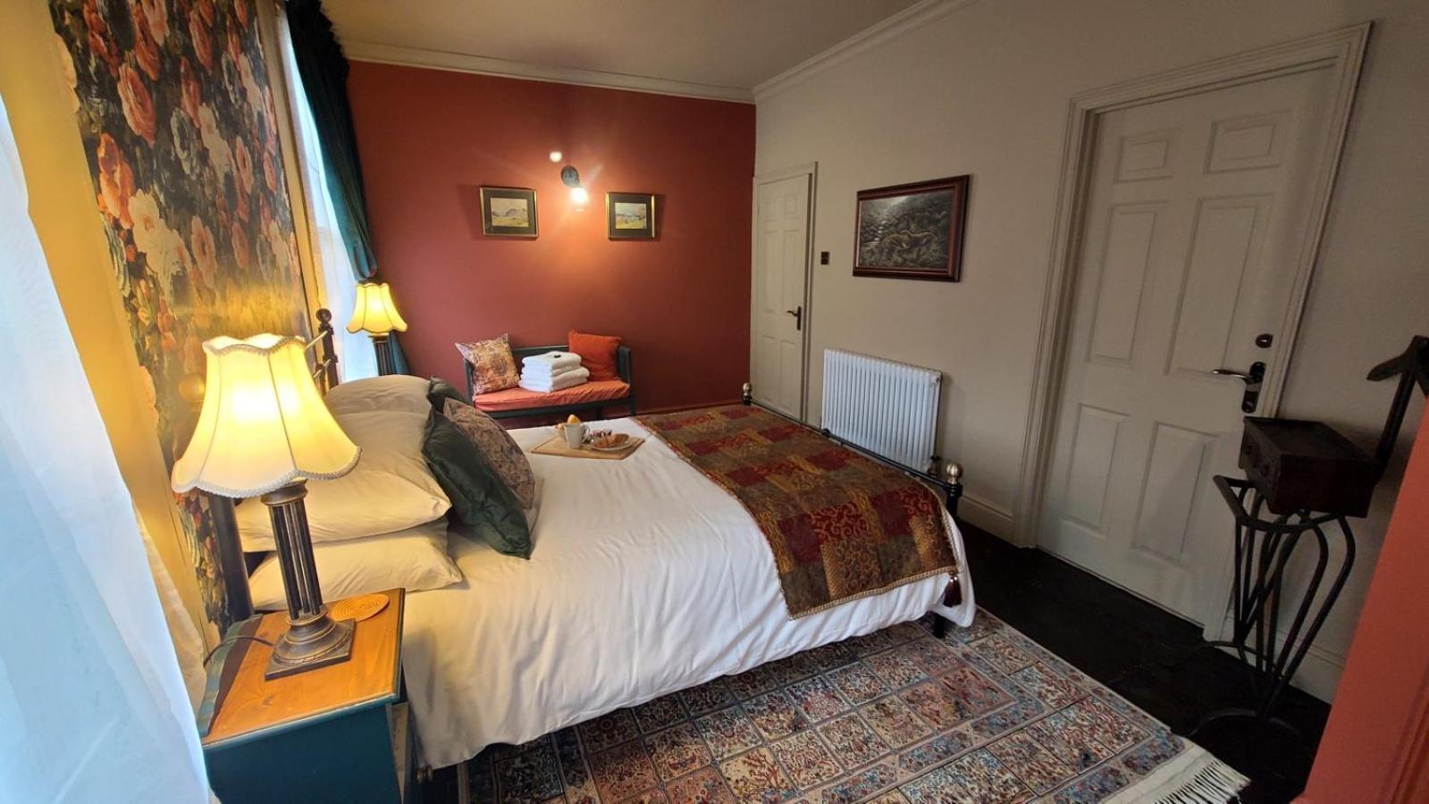 Samuels' A Duplex Apartment By Spires Accommodation In Lichfield City Centre Екстериор снимка