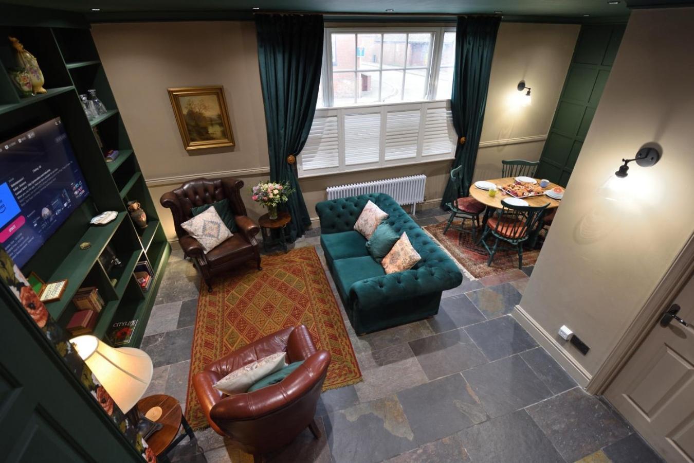 Samuels' A Duplex Apartment By Spires Accommodation In Lichfield City Centre Екстериор снимка